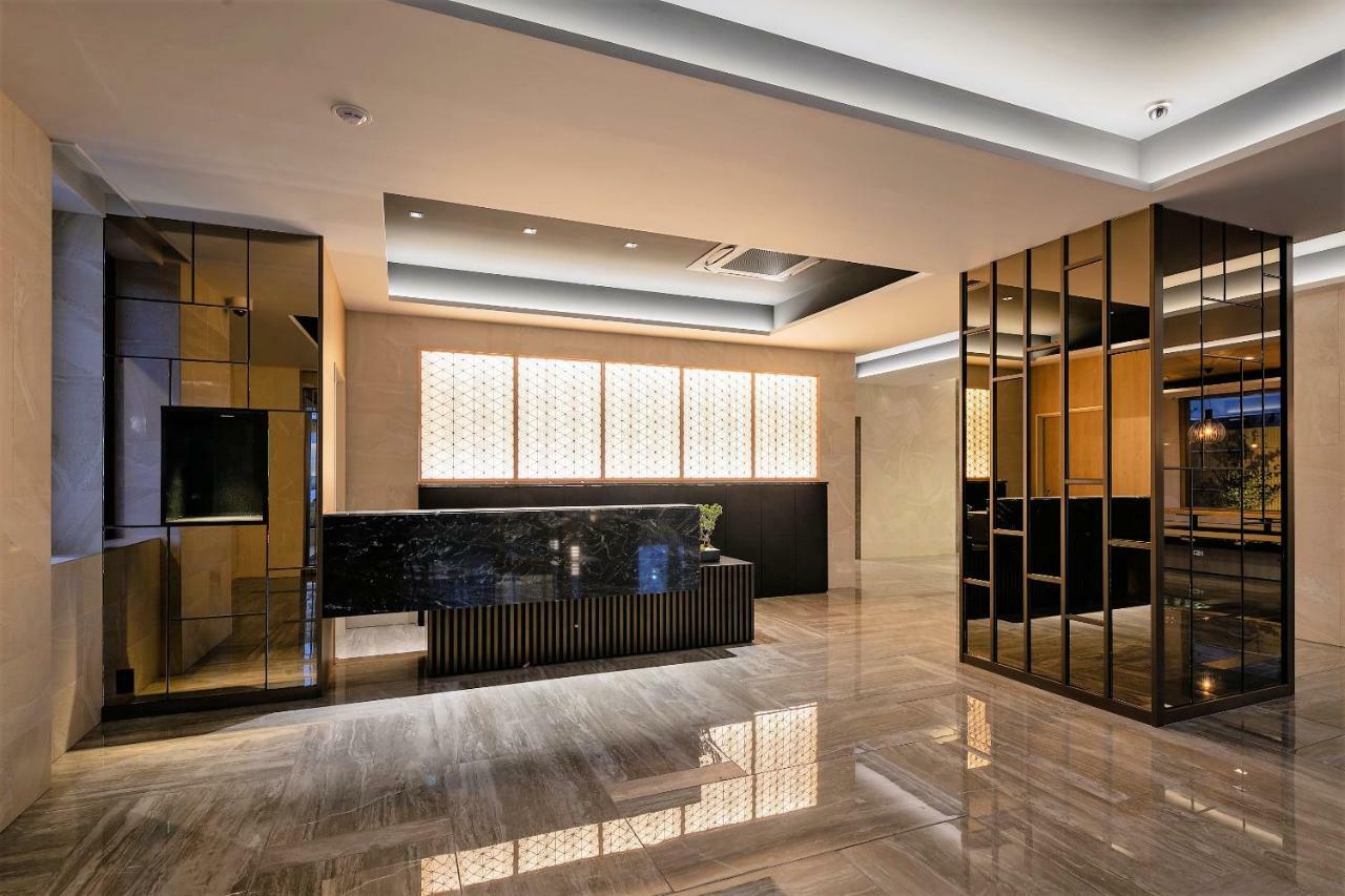 Ostay Vermillion Namba Osaka Exterior photo